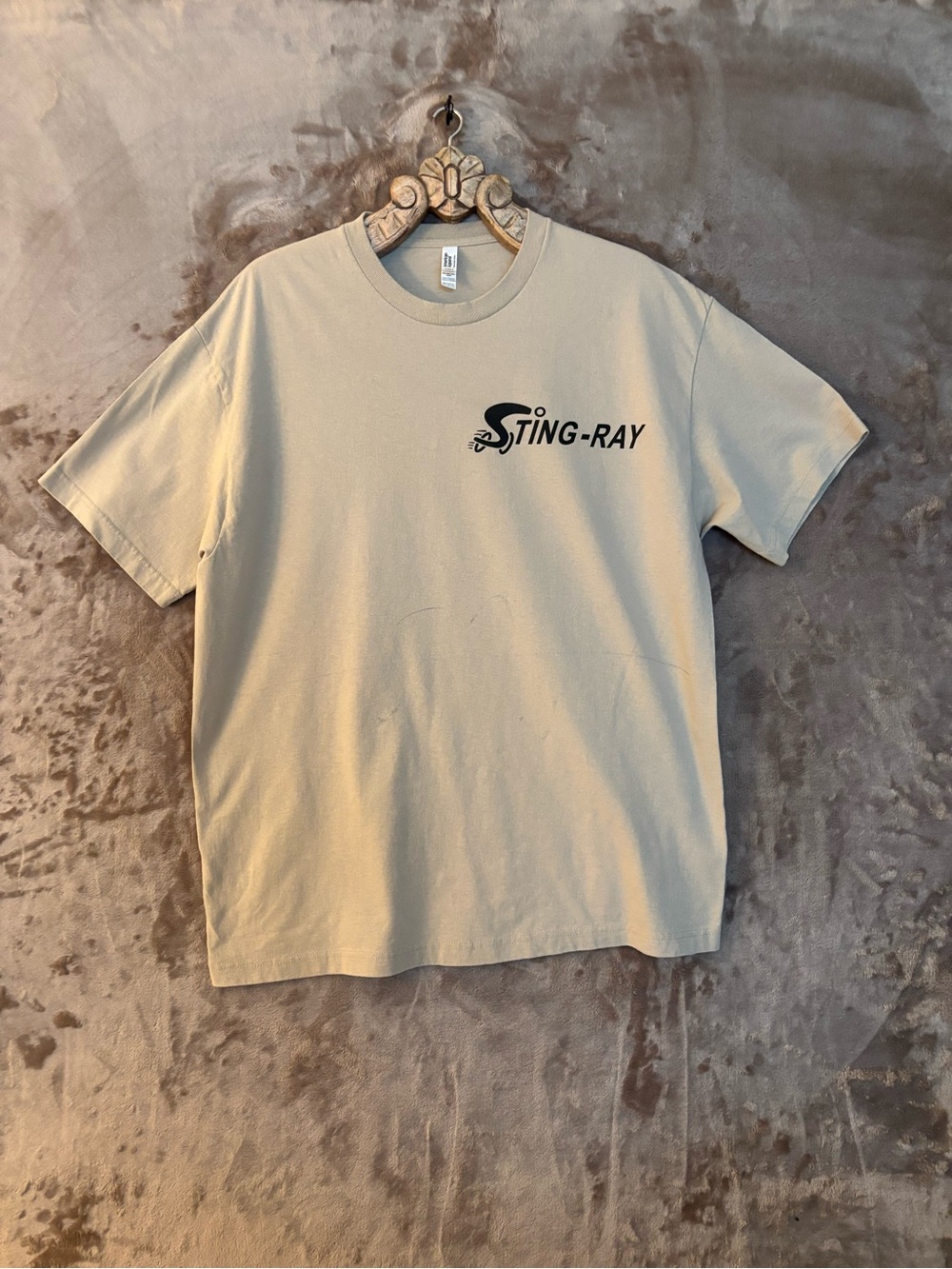 American Apparel Men’s Beige 'Sting-Ray' Graphic Crew Tee Size XL
